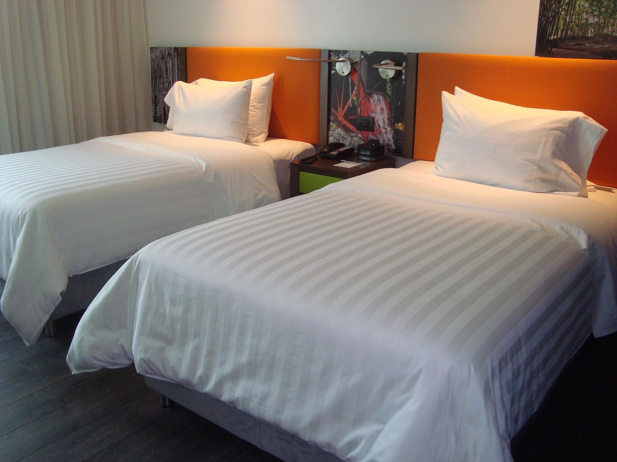Hotel Hampton By Hilton Cali Exteriér fotografie
